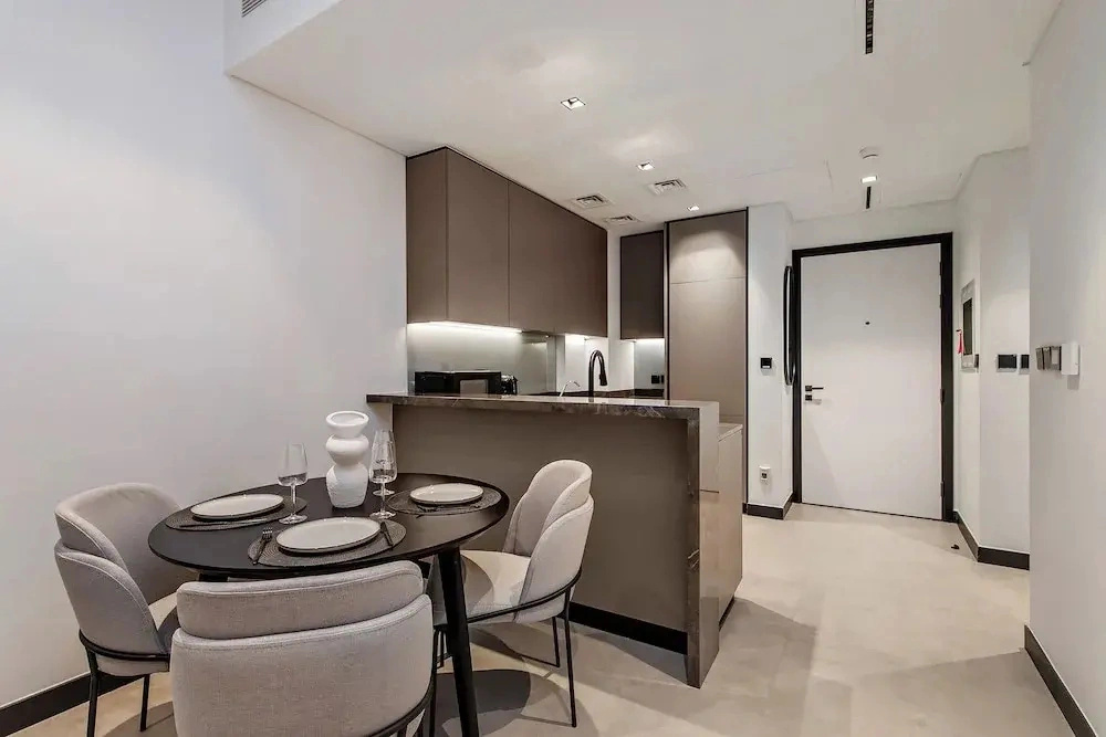 Premium 1BR Apartment at 15 Northside