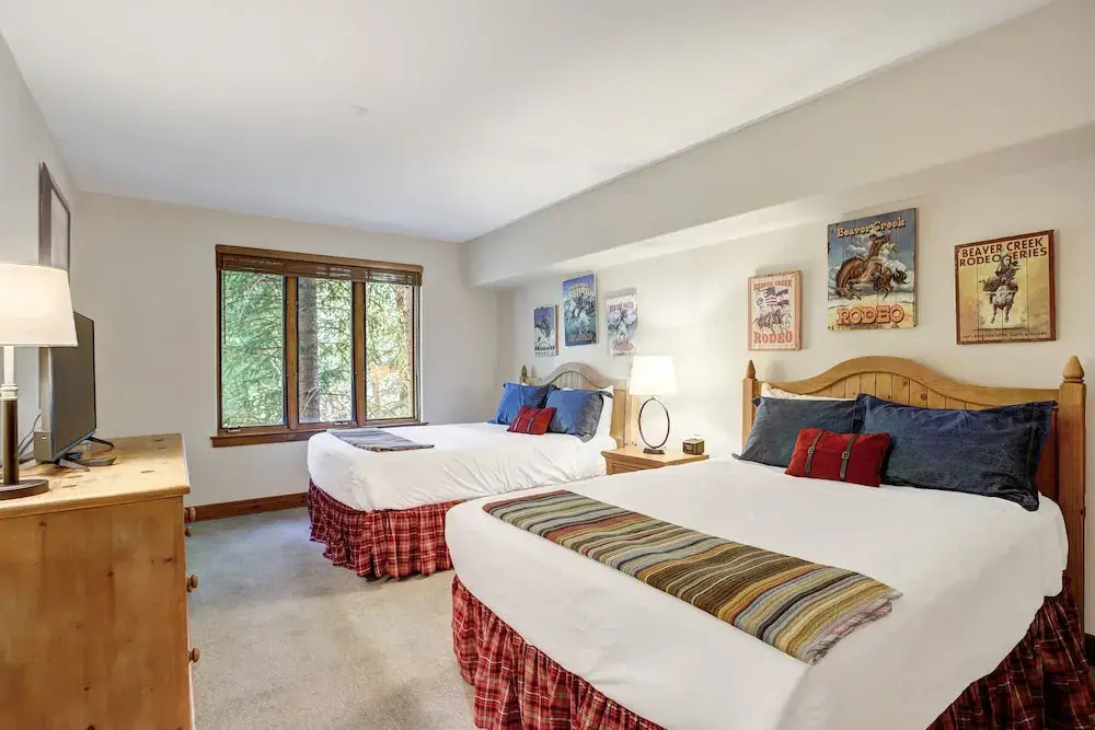 Premium 2 Bedroom Condo in Arrowhead Village! condo
