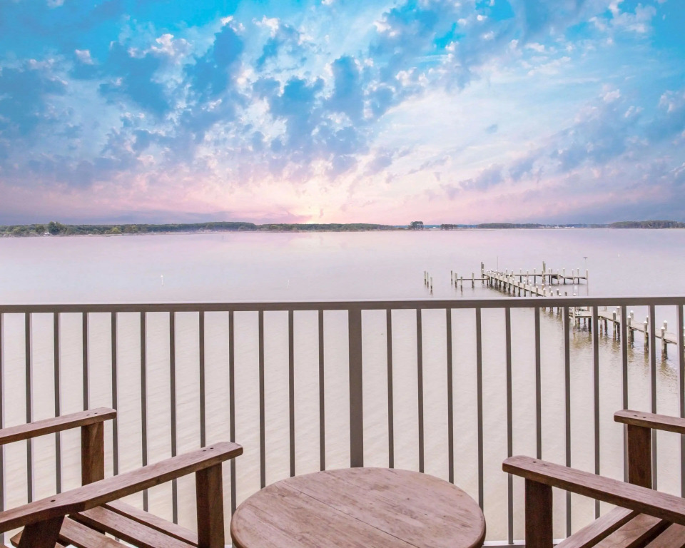 Island Inn & Suites, an Ascend Collection Hotel