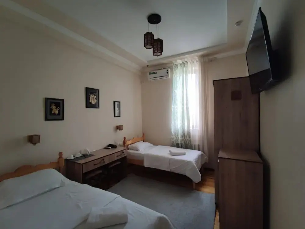 Naqshband Craft Center & Hotel