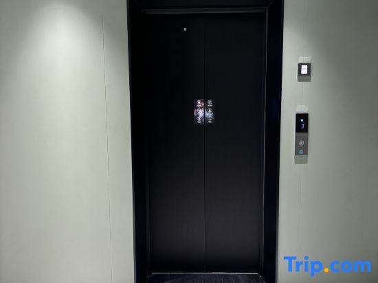 Hi Inn (Zhengzhou Huayuan North Road Auto Trade Center)