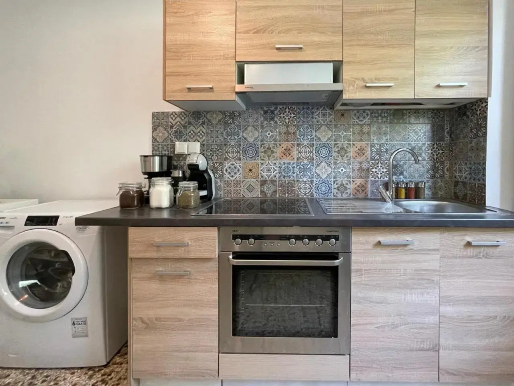 SOHO Vivid 55sqm apt in Athens