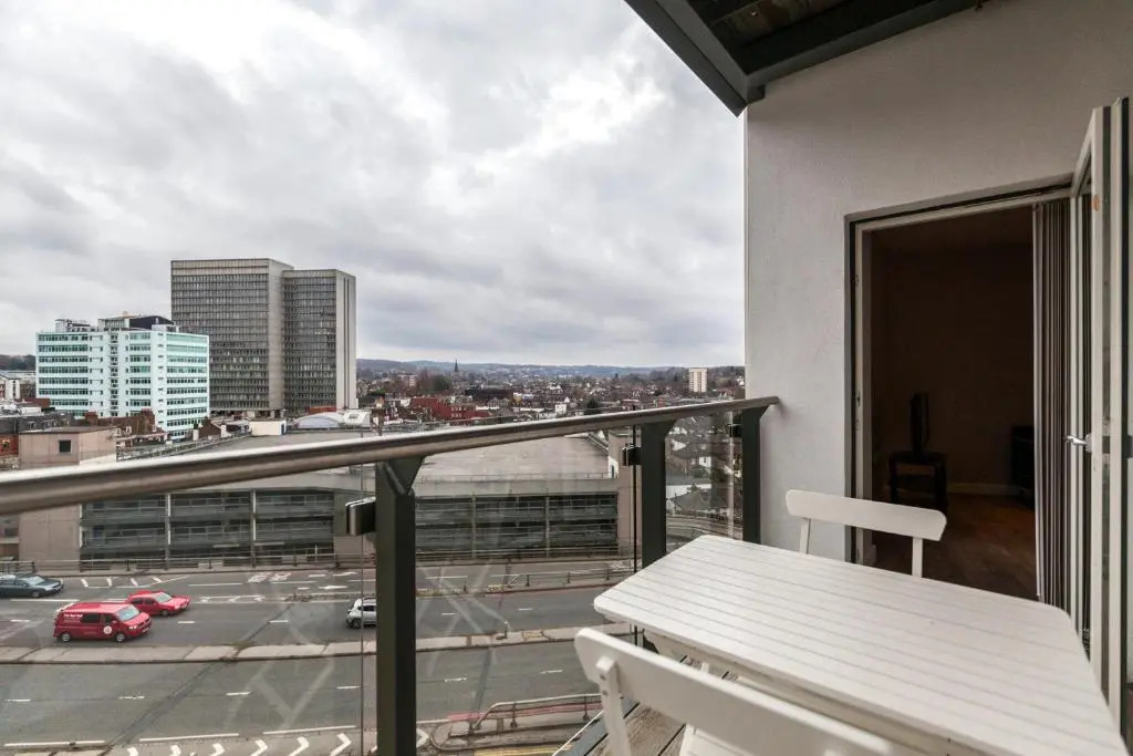 Roomspace Serviced Apartments - Vertex House