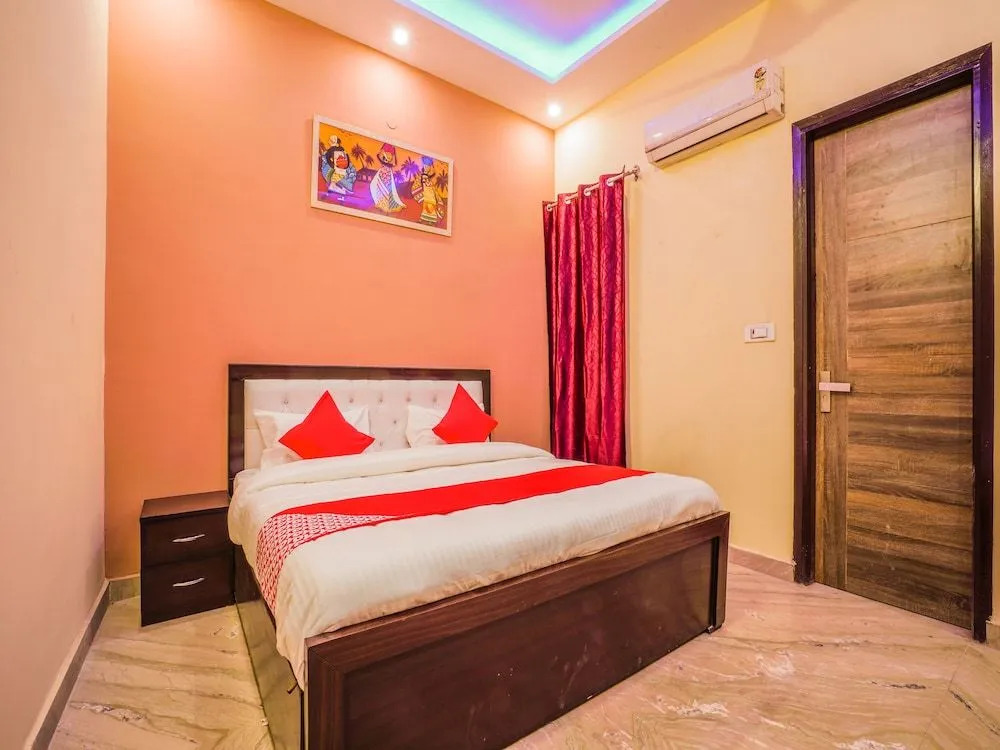 OYO 24743 Janak Residency