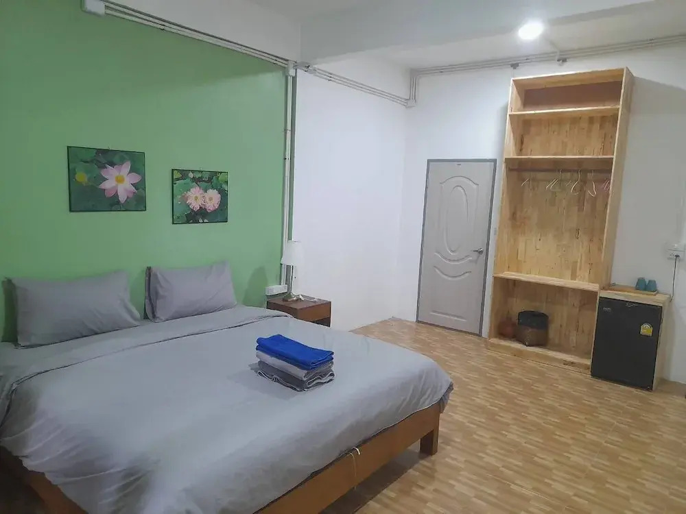 Tom Guest House ทอมส์ เกสต์เฮ้าส์