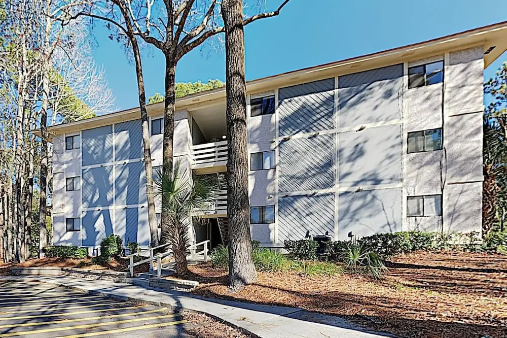 New Listing! Ground-floor W/ Pools, Tennis 2 Bedroom Villa