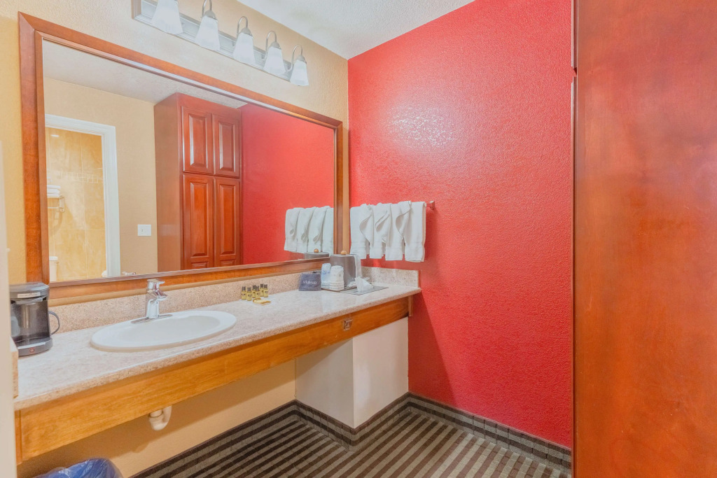 Best Western Plus Yosemite Way Station