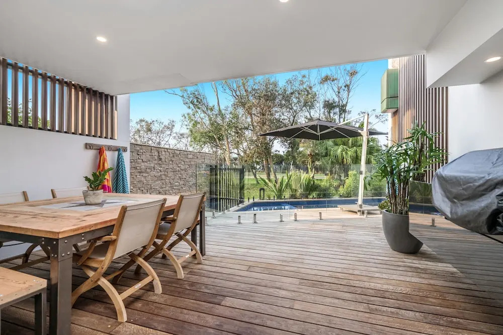 Your Luxury Escape - Ground Luxury