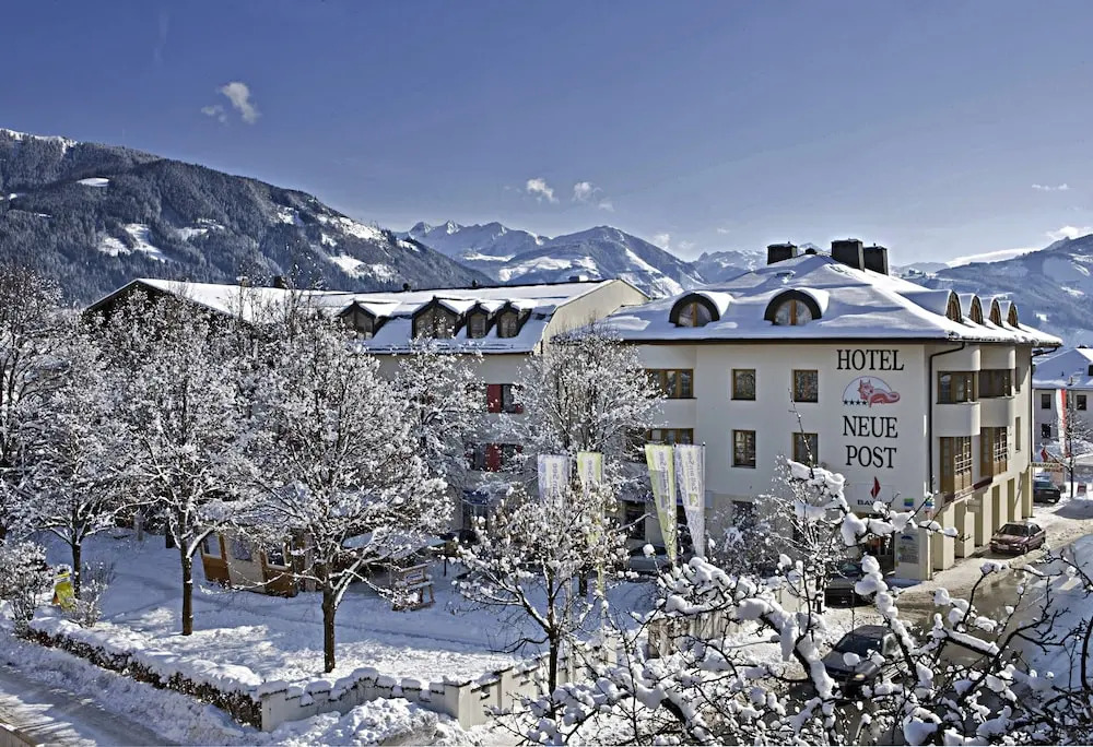 Neue Post Apartments
