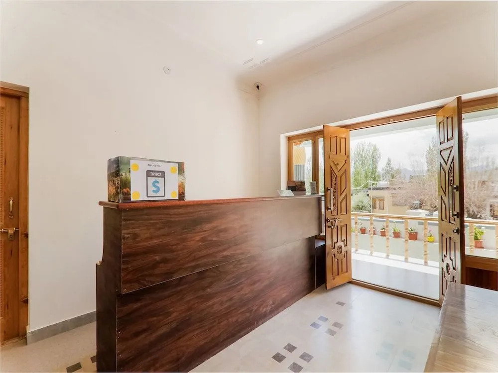 Oyo 38068 Sankar Residency