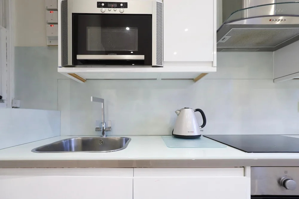 Modern 2 Bedroom Flat Near Baker Street