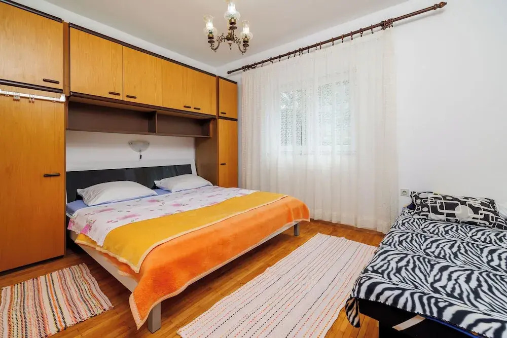 Apartments Zvonimir