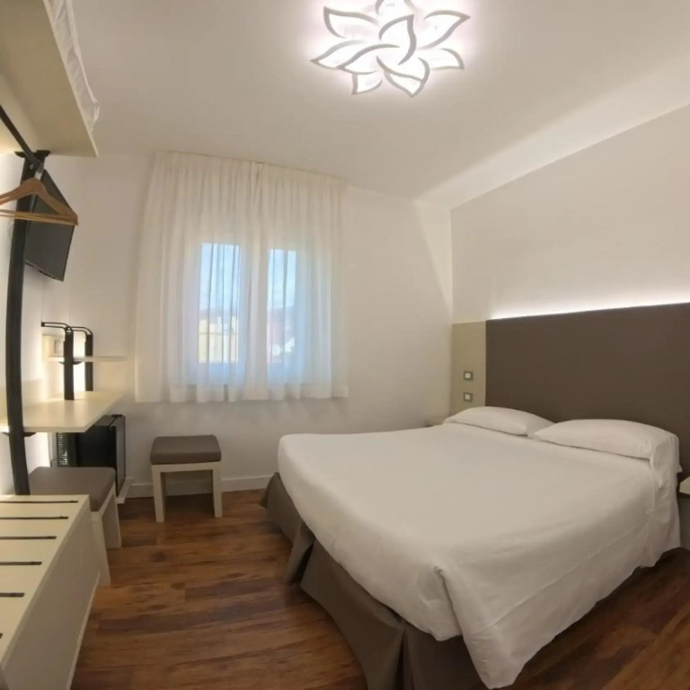Hotel Aurora
