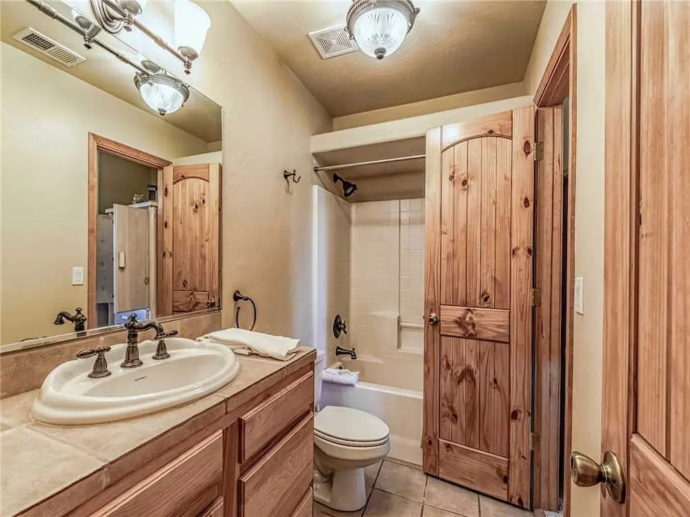 Deer Meadows, 3 Bedrooms, Wifi, Sleeps 8, Gas Grill, Hot Tub
