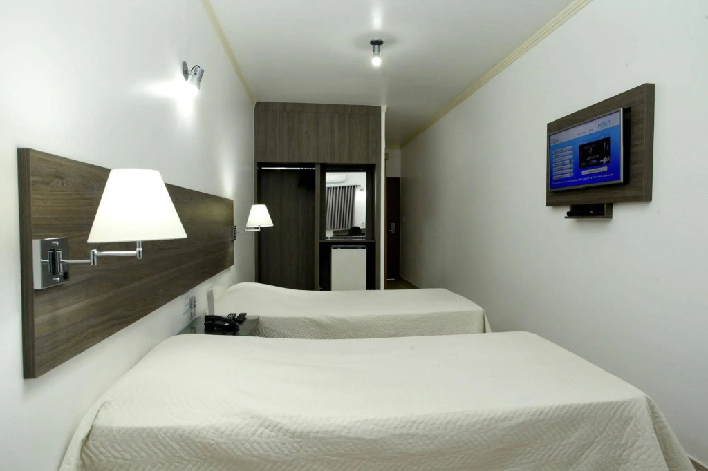 Indaiá Hotel