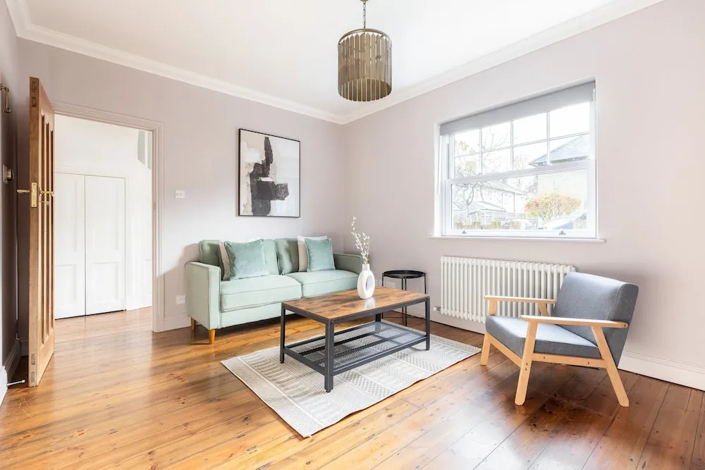 Spacious 3 Bed Flat Putney