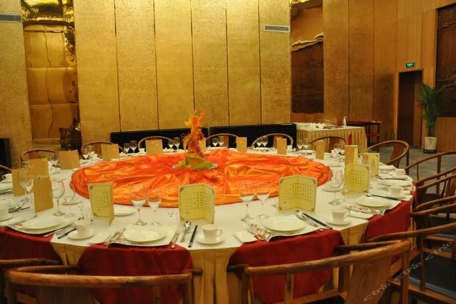 Grand Palace Hotel