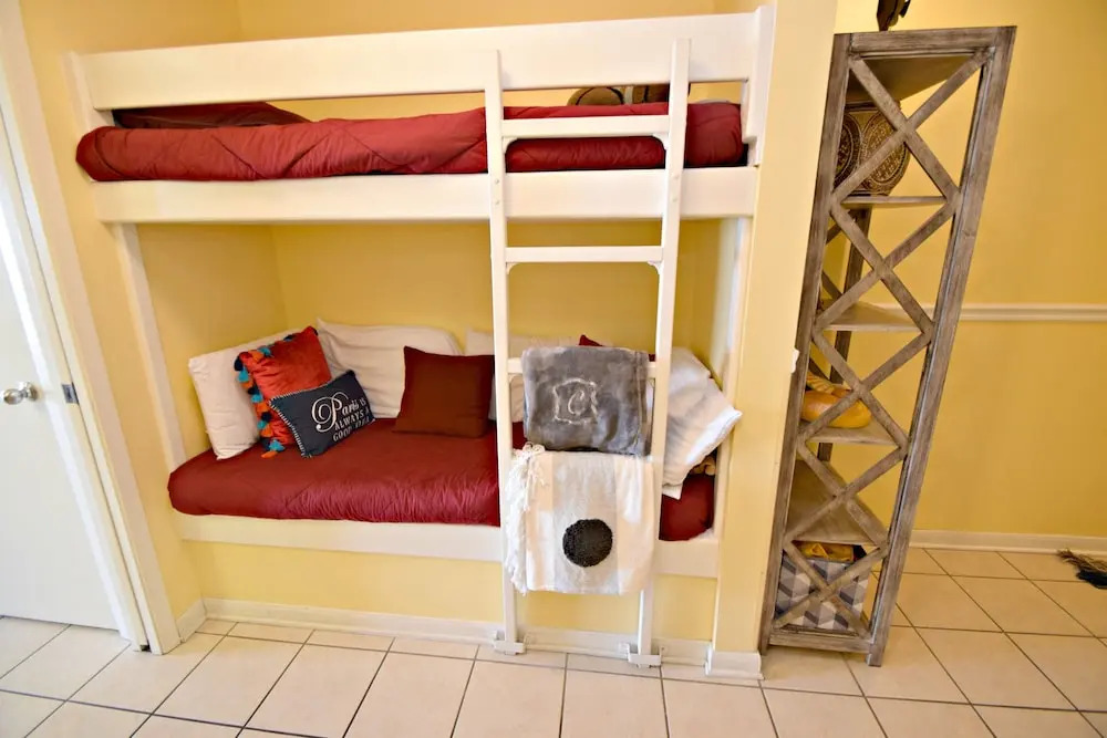 Seacrest 806 1 Bedroom Condo by RedAwning