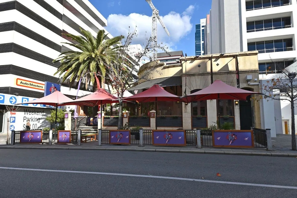 PERTH CBD APARTMENTS