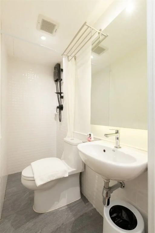 Zhennan Teabar Hotel