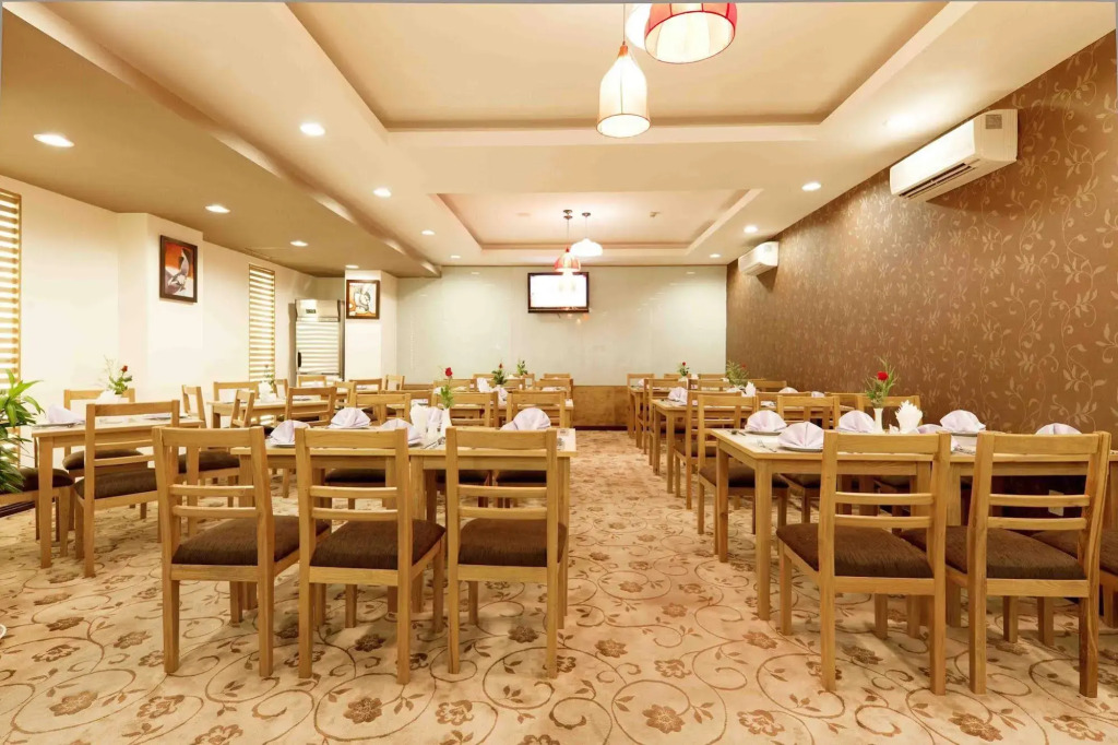 TTC Hotel Deluxe Tan Binh