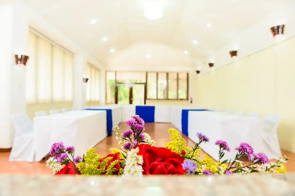 Apoyo Resort & Conference Center