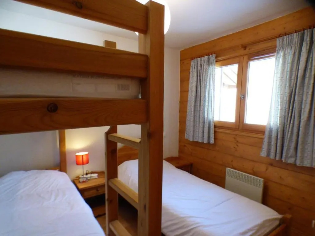 Appartement 3 Pièces, Balcon, Parking, 5 Pers. Villard-sur-Doron - FR-1-594-98