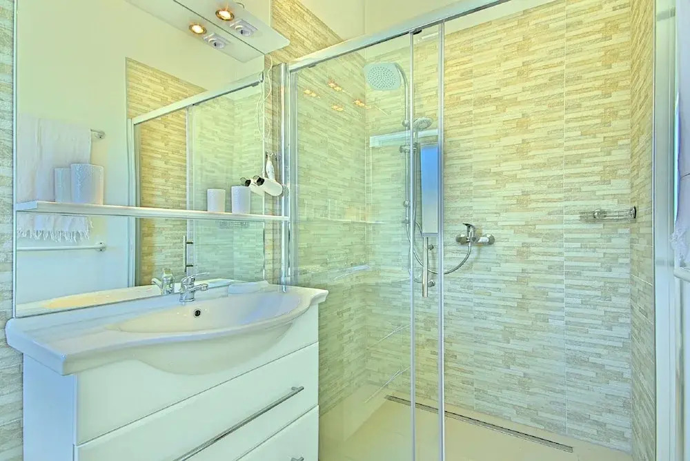 Peaceful Villa in Sveti Lovrec With Swimming Pool