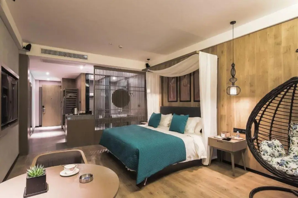Lestie Hotel (Nanjing Xianlin college town)