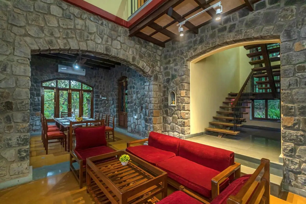 Saffronstays Alma Grove 3 BR Pet friendly with Pool & Nature View