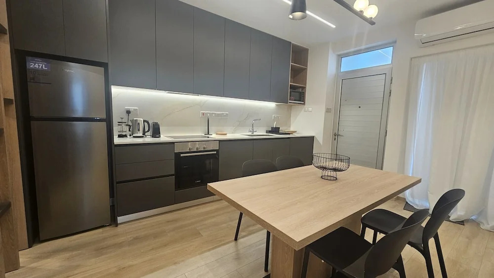 37 NIC - Stay City Center Gem