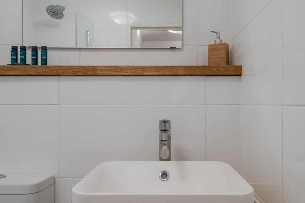 Lovely Landed Home near Wimbledon, sleeps 4