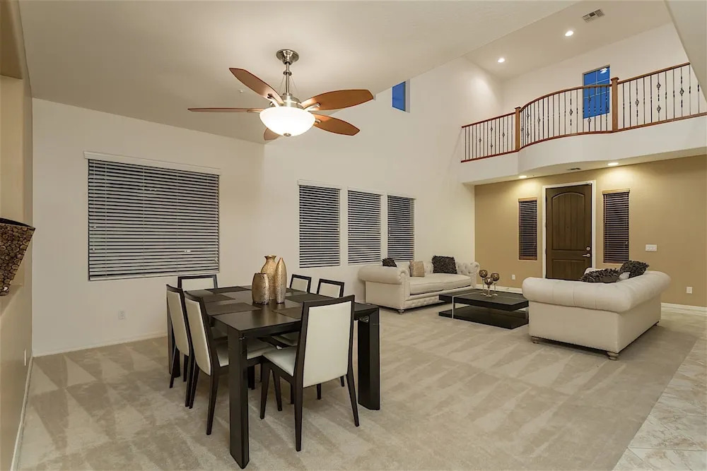Pinnacle Vista 5 BR by Casago