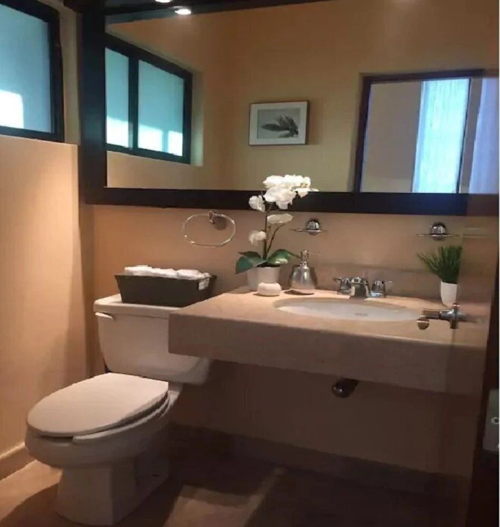 3 Bedroom House , 3 Pools & Gym home