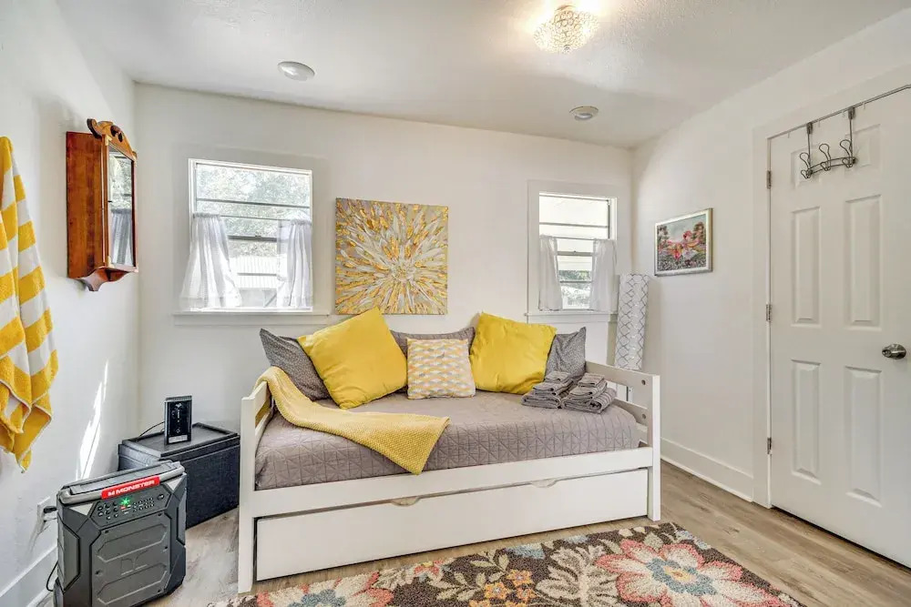 Charming Gulf Coast Cottage - 1 Mile to the Coast!