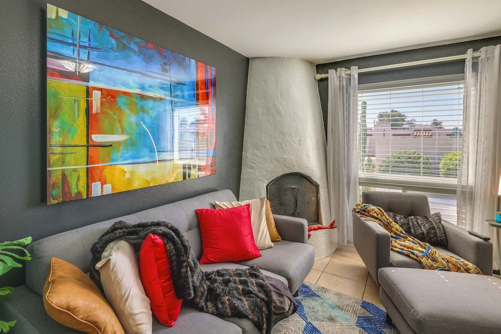Scottsdale Condo w/ Community Pool Access!