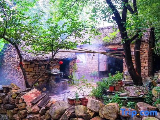 Zhuquan Village Scenic Area Hostel
