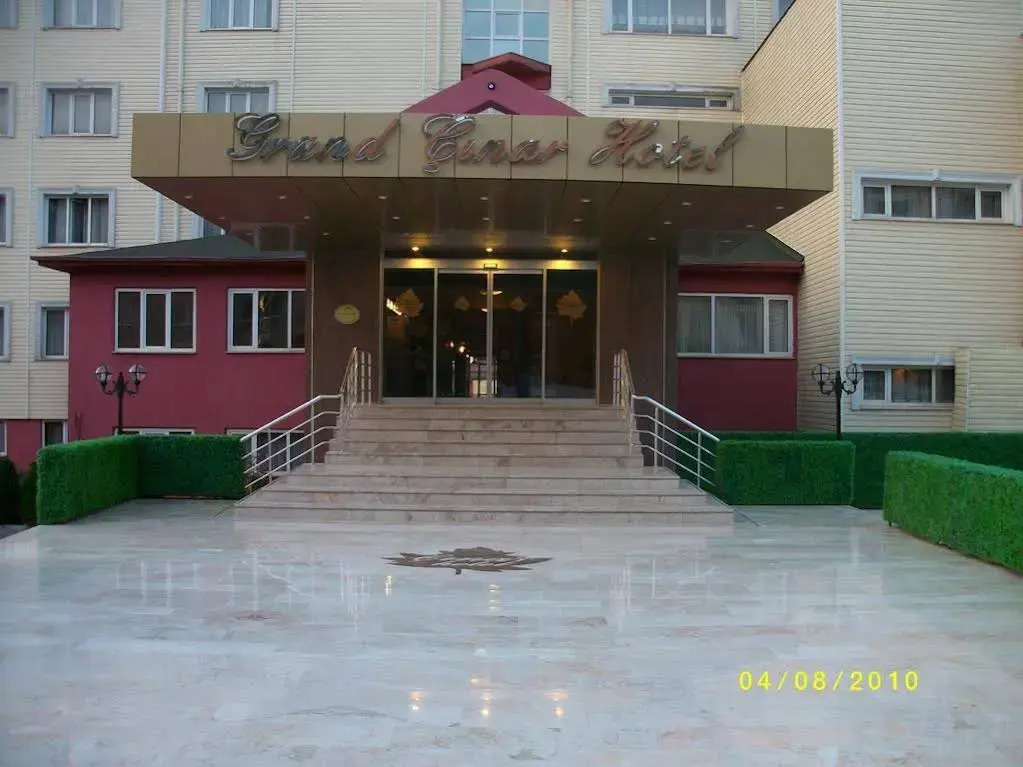 Grand Cinar Hotel