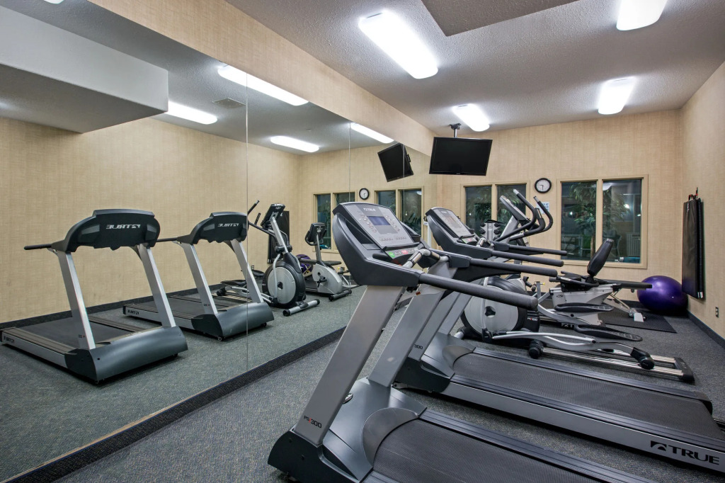 Holiday Inn Express & Suites Saskatoon Centre by IHG