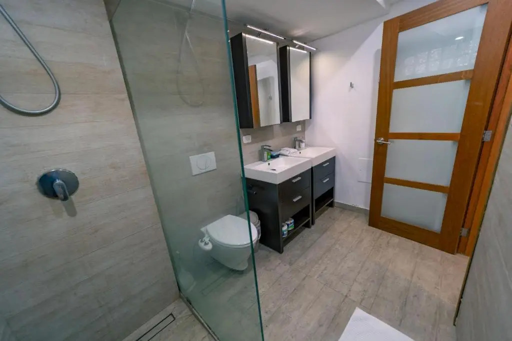 KITE BEACH Oceanfront LUXURY 2 BEDROOM - Patio by pool 100Mbps