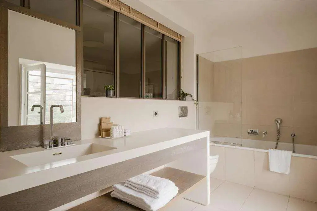 Boutique Hotel NOAE by Emerald Stay