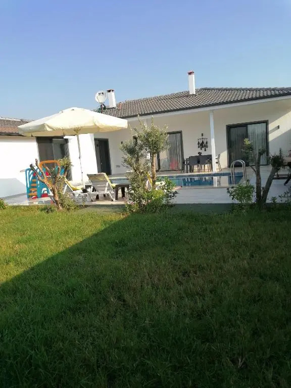 Villa SERA