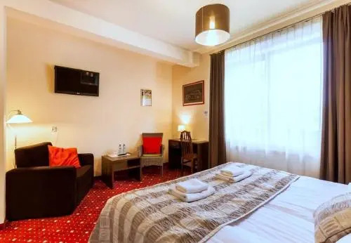 Отель Hotel i Restauracja Kochanów