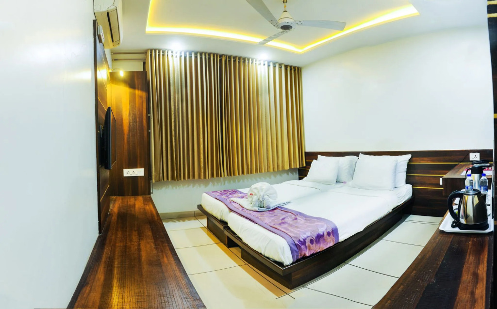 Hotel Radiant Kolhapur