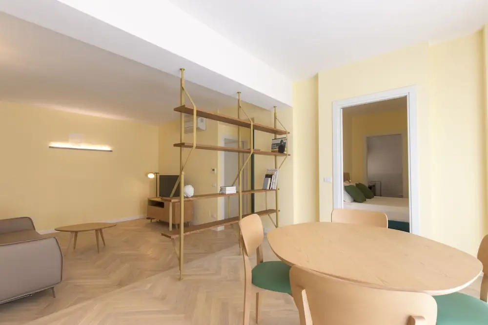 Metropolitan Suites