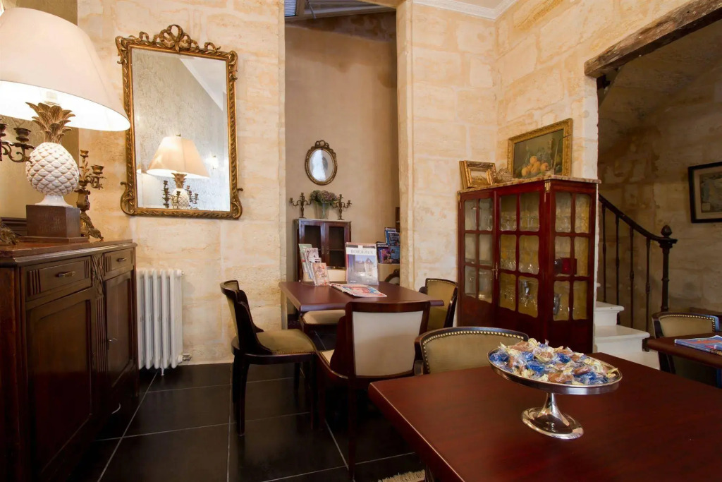 Au Coeur de Bordeaux B&B