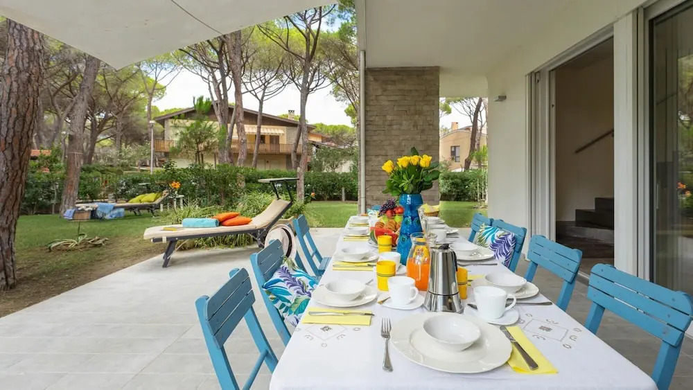 LA VILLA IN PINETA 10, Emma Villas