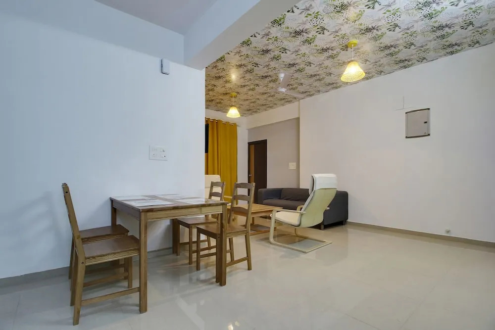 OYO 24510 Home Elegant 2BHK Dabolim