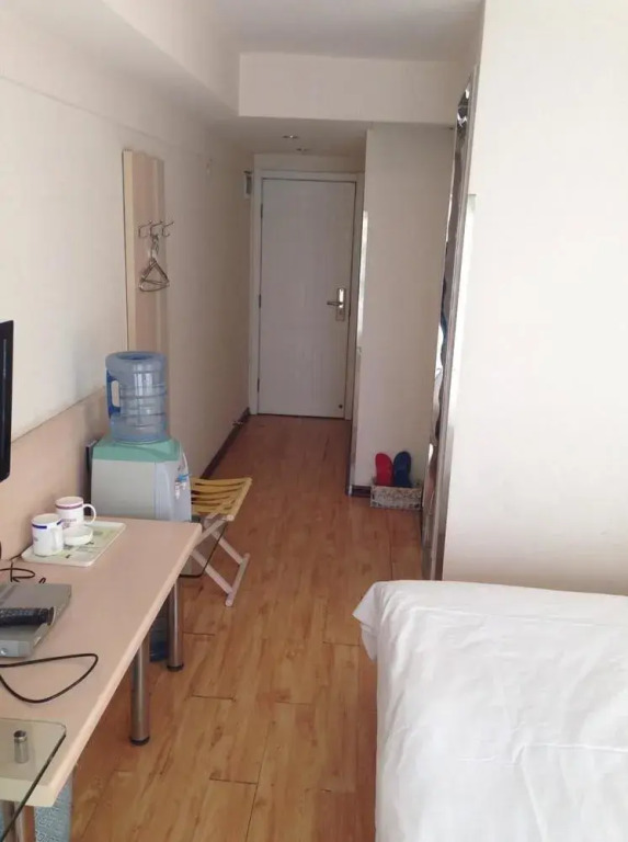 Shijiazhuang City Inn