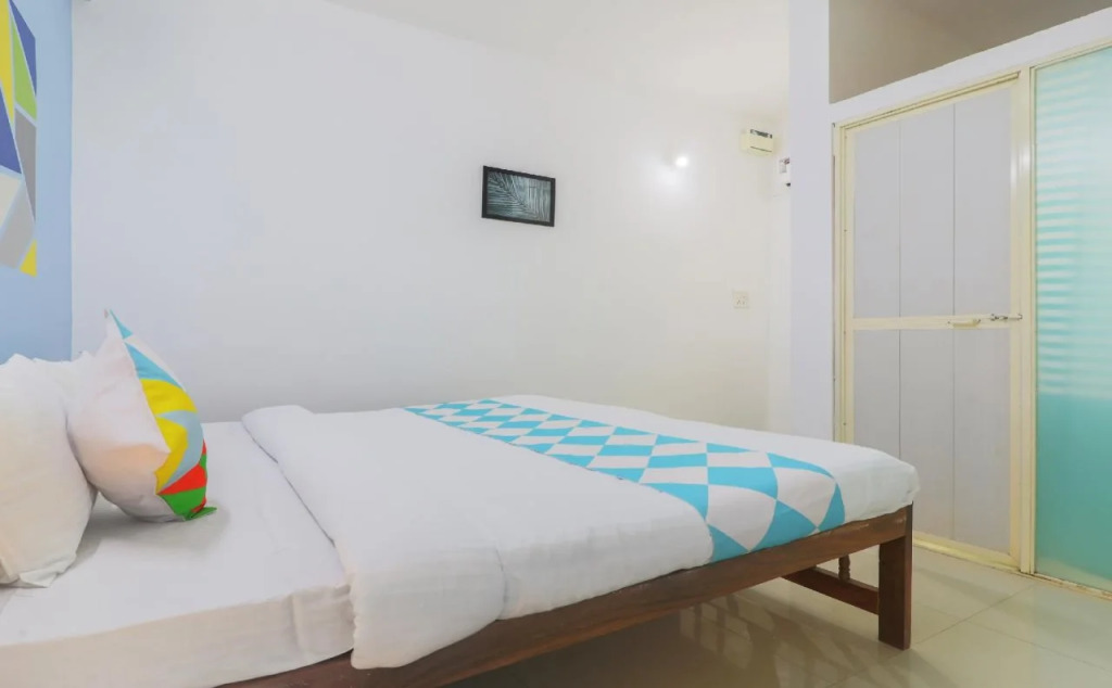 OYO Home 23310 Designer 1BHK
